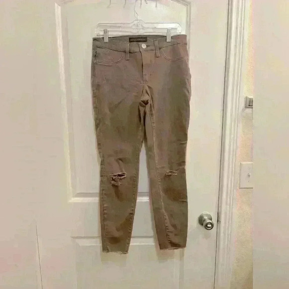 Rock & Republic Kashmiere Taupe Distressed Jeans Women’s Size 6M - Picture 1 of 7